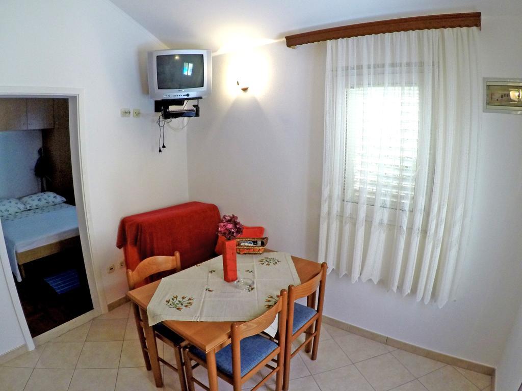 Apartments Ivic بول المظهر الخارجي الصورة